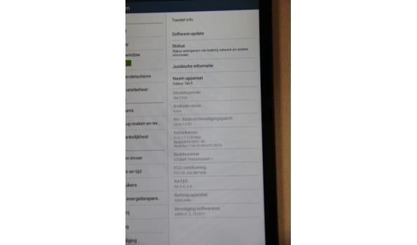 tablet pc SAMSUNG SM-T560, cap 8Gb, met gebruikssporen wo krassen, zonder lader, paswoord niet gekend, werking niet gekend